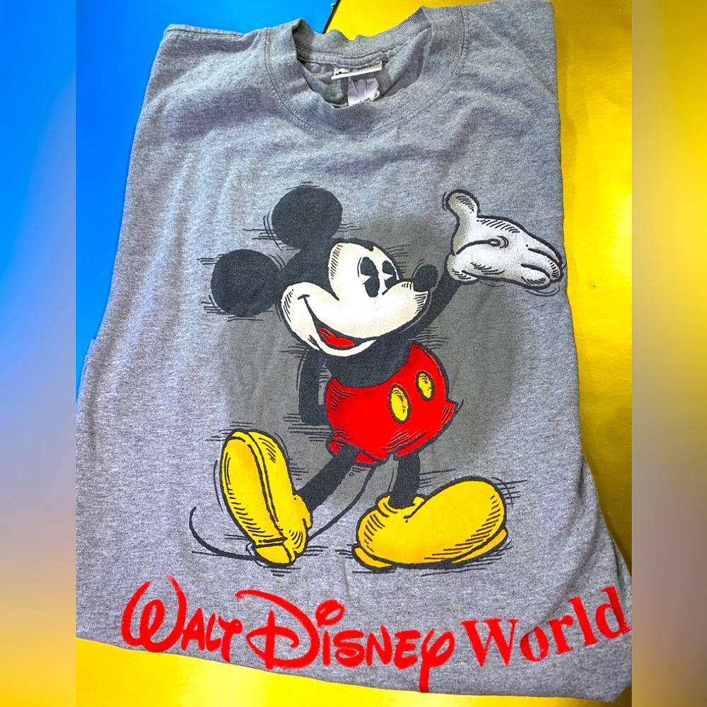 Walt Disney World Mickey Mouse Vintage  Gray Crewneck T-Shirt Mens Large